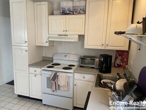 26 Haskell St, Unit 2 in Boston, MA - Building Photo - Building Photo