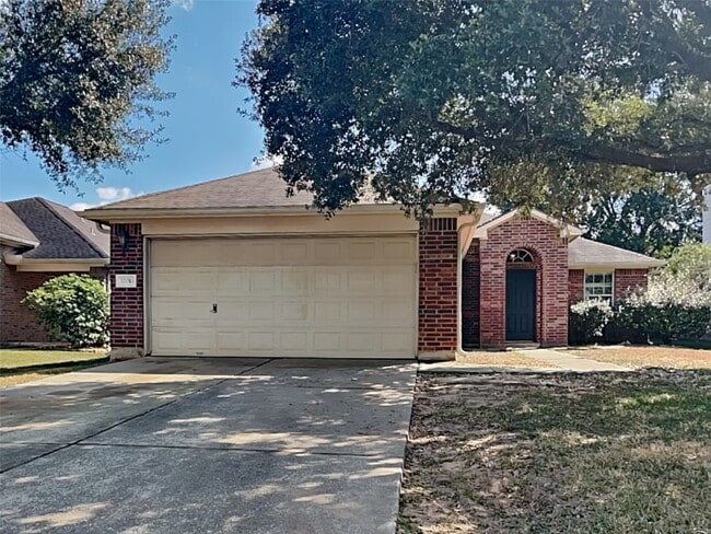 property at 32011 Sue Ln