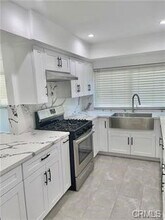 12913 Winthrop Ave in Los Angeles, CA - Foto de edificio - Building Photo