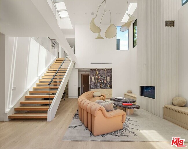 738 Palms Blvd in Los Angeles, CA - Building Photo - Building Photo