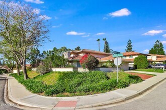 4082 Avenida Verano, Unit 3 in Thousand Oaks, CA - Building Photo - Building Photo