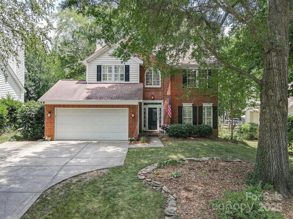 108 Kinderston Dr in Davidson, NC - Building Photo