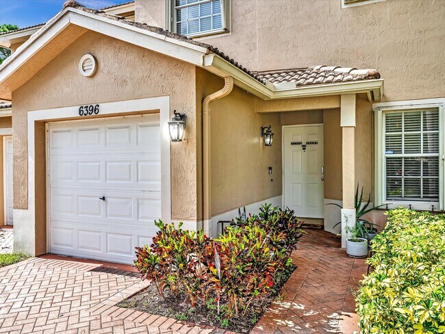 property at 6396 Park Lake Cir