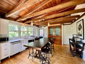 1685 Peconic Ln in Peconic, NY - Building Photo - Building Photo