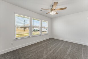 800 Lewis St in Pea Ridge, AR - Building Photo