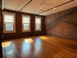 1207 Main St in Cincinnati, OH - Building Photo - Building Photo