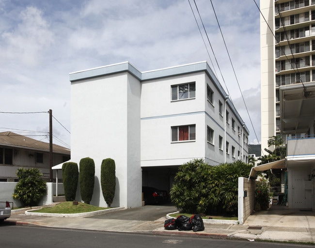 2120 Waiola St in Honolulu, HI - Building Photo - Building Photo