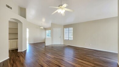 13132 W Sheridan St in Goodyear, AZ - Building Photo - Building Photo