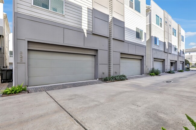 property at 325 Eado Park Cir