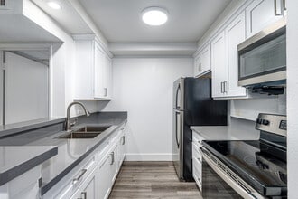 339 Ardmore in Los Angeles, CA - Foto de edificio - Interior Photo