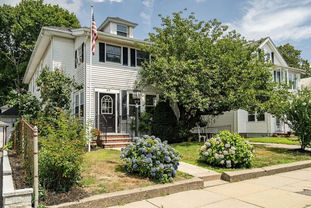 49 Greaton Rd, Unit 2 in Boston, MA - Building Photo