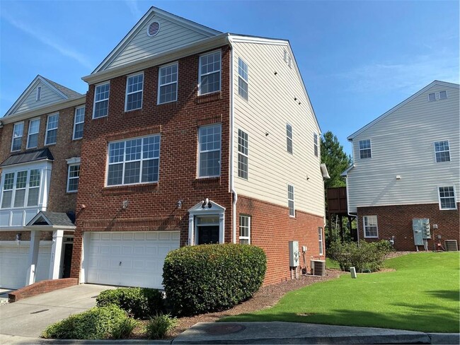 4680 Creekside Villas Way in Smyrna, GA - Building Photo - Building Photo