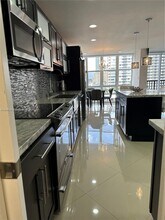 2017 S Ocean Dr, Unit 807 in Hallandale Beach, FL - Building Photo - Building Photo