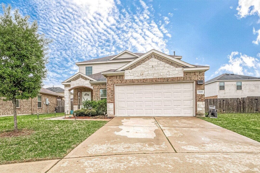 13206 Versace Dr in Houston, TX - Building Photo