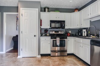 160 Welch Rd in Clarksville, TN - Building Photo - Building Photo