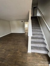 2022 Harvest Ln, Unit 16 in Charlotte, NC - Building Photo - Building Photo