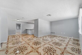 9425 Palm Ave in Port Richey, FL - Building Photo - Building Photo