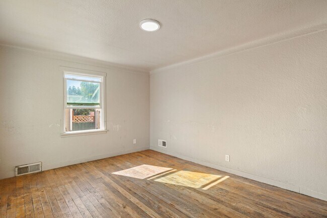 160 Park Ave-Unit -160 1/2 in Pocatello, ID - Building Photo - Building Photo