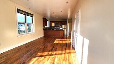 1000 West St in Union City, NJ - Building Photo - Building Photo