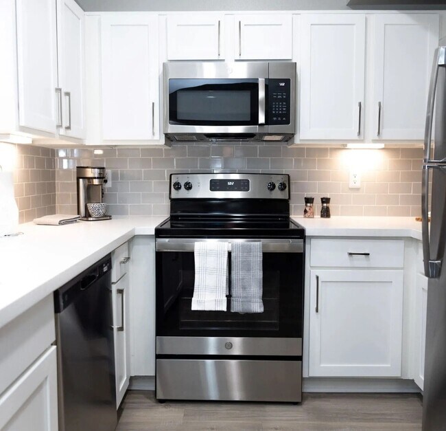 property at 2698 Briar Ridge Dr