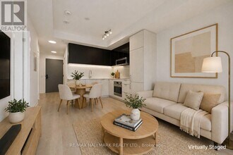308 Jarvis St in Toronto, ON - Building Photo - Building Photo