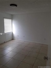 399 NW 72nd Ave-Unit -305 in Miami, FL - Building Photo - Building Photo
