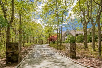 34 Chatfields Ridge Rd in East Hampton, NY - Building Photo - Building Photo