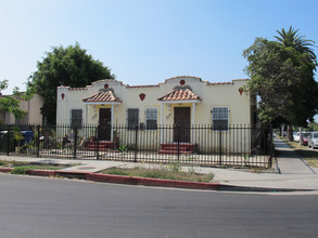 1952 W 39th St in Los Angeles, CA - Building Photo - Building Photo