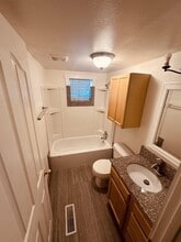 844 S Roberta St, Unit Unit 1 in Salt Lake City, UT - Foto de edificio - Building Photo