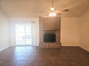 731 Bristol Dr in Mansfield, TX - Building Photo - Building Photo