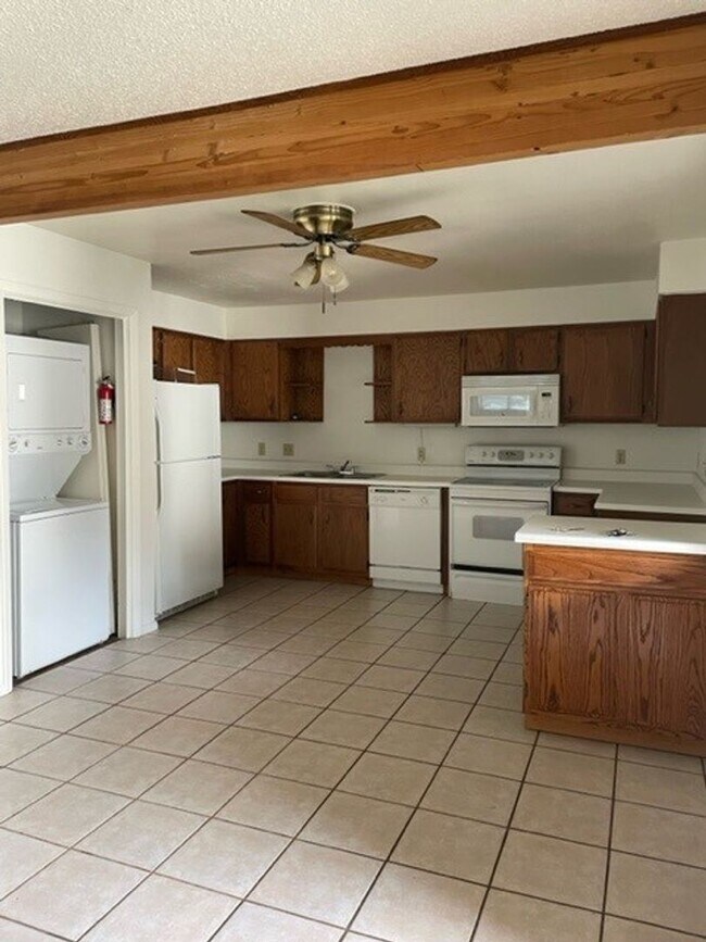 1206 Avenida Del Sol in Durango, CO - Building Photo - Building Photo