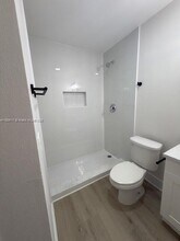 8303 W Sample Rd in Coral Springs, FL - Building Photo - Building Photo
