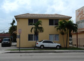 1920-1938 NW 7th St Apartamentos