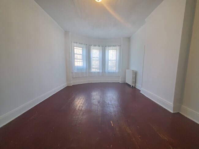 186 Ocean Ave, Unit 3 in Jersey City, NJ - Foto de edificio - Building Photo