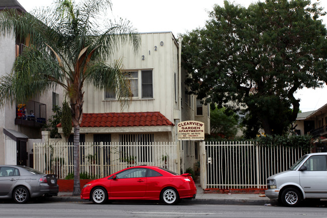 2120 E 7th St in Long Beach, CA - Building Photo - Building Photo