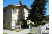 3671 Farquhar Ave in Los Alamitos, CA - Foto de edificio - Building Photo