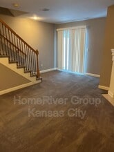 13735 Post Oak Ln in Platte City, MO - Building Photo - Building Photo