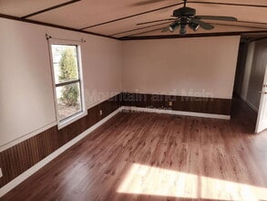 36 Misty Mountain Way in Candler, NC - Building Photo - Building Photo