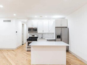 282 E 38th St in Brooklyn, NY - Building Photo - Building Photo