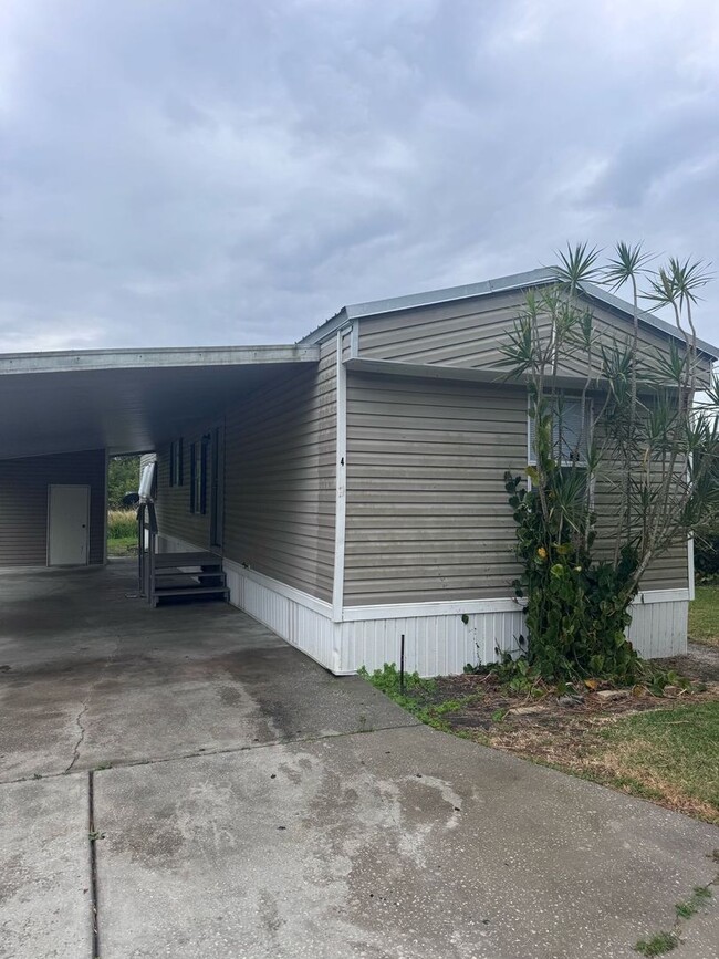 property at 714 Woodland Ave