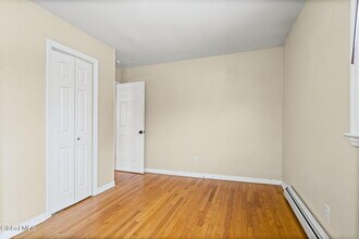 165 S Pine Ave in Albany, NY - Building Photo - Building Photo