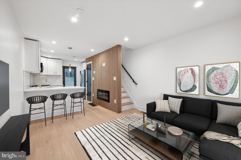 914 Wharton St in Philadelphia, PA - Building Photo