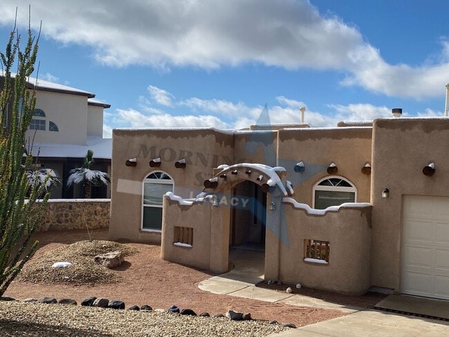 property at 3008 Escenico Ct