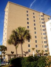 The Oceanic in Jacksonville Beach, FL - Building Photo - Building Photo