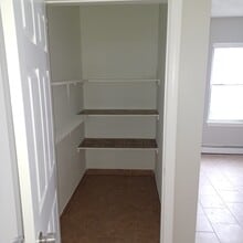 117 Swan St, Unit 2 in Methuen, MA - Foto de edificio - Building Photo