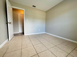 2795 Lightwood St in Deltona, FL - Building Photo - Building Photo