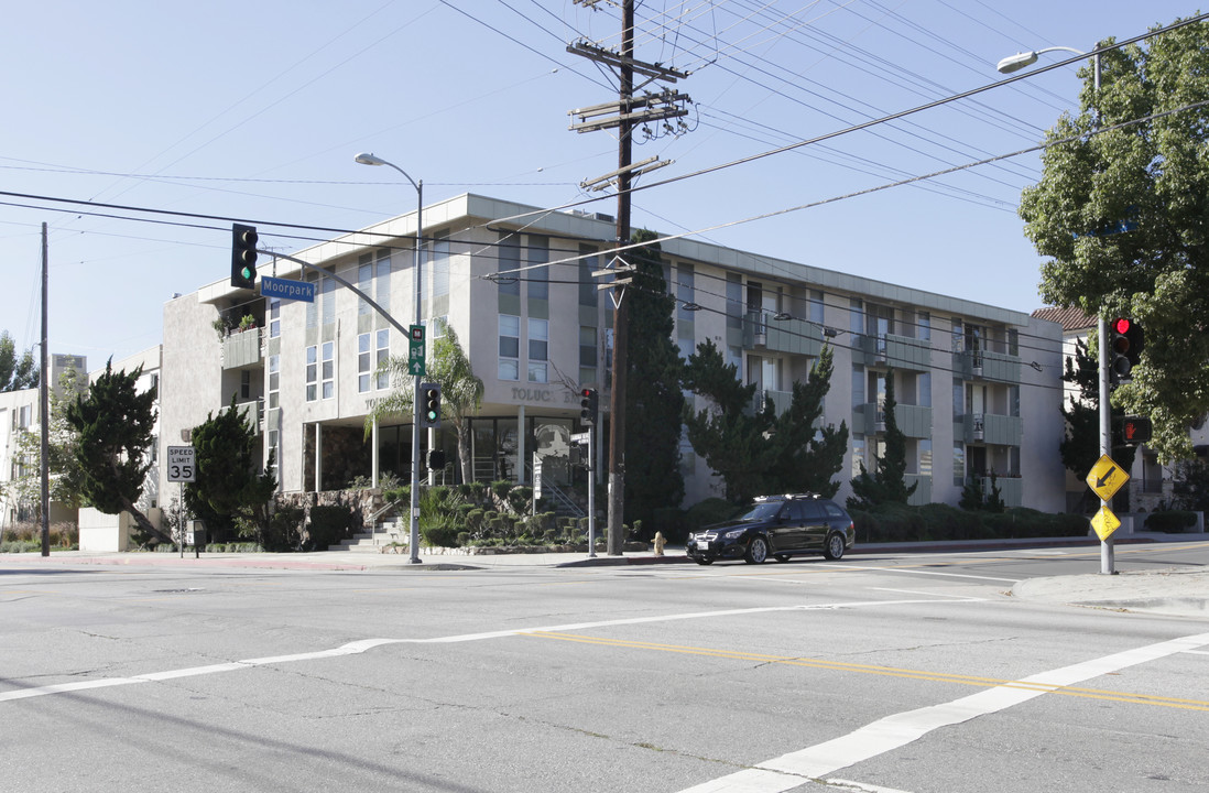 Toluca Embassy in North Hollywood, CA - Building Photo