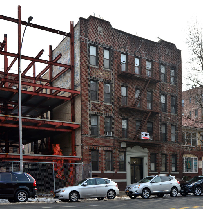 2031 ocean avenue in Brooklyn, NY - Building Photo