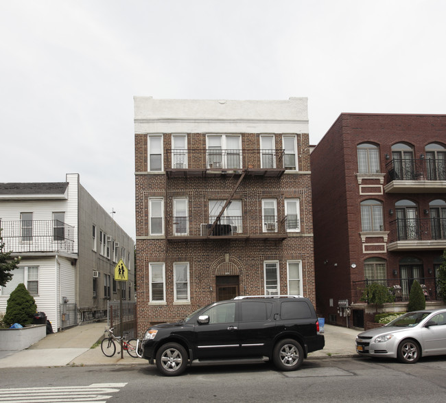 1913 60th St in Brooklyn, NY - Building Photo - Building Photo