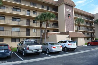 8500 Ridgewood Ave in Cape Canaveral, FL - Building Photo - Building Photo